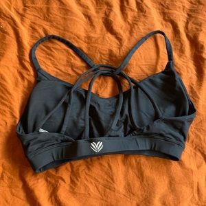 Sports bra